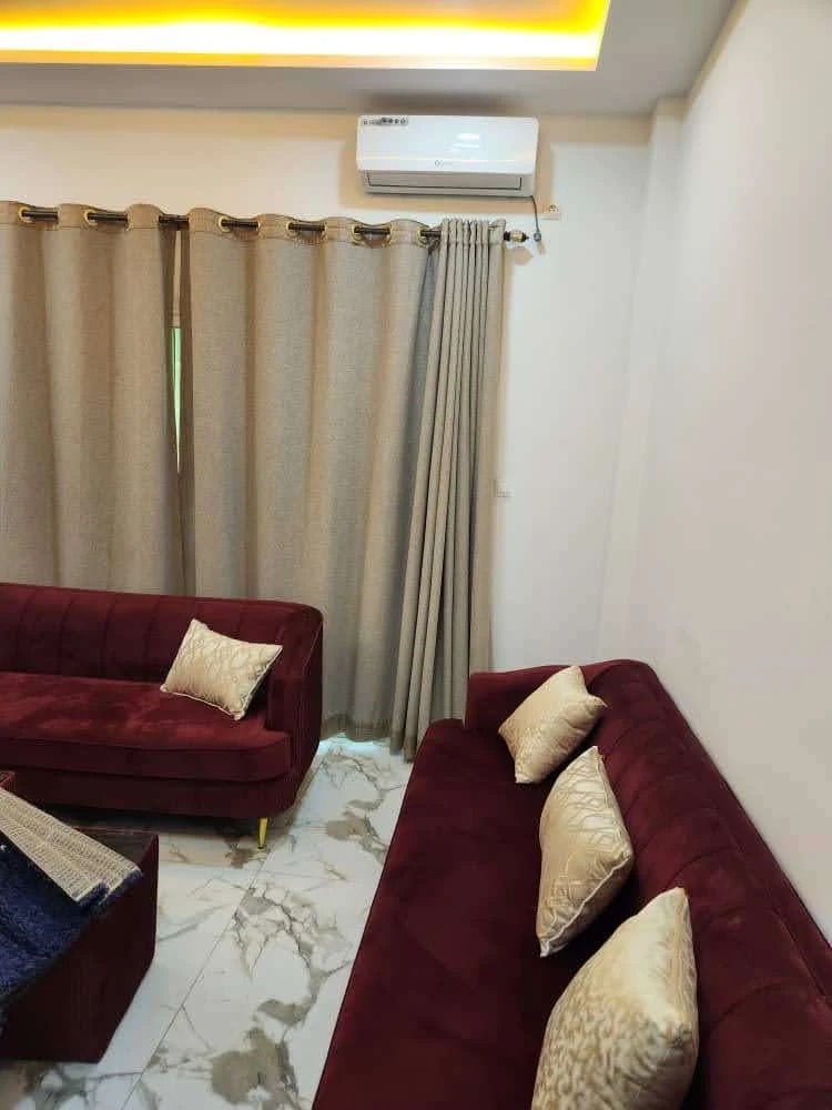 Salon résidentiel meublé – finitions luxe